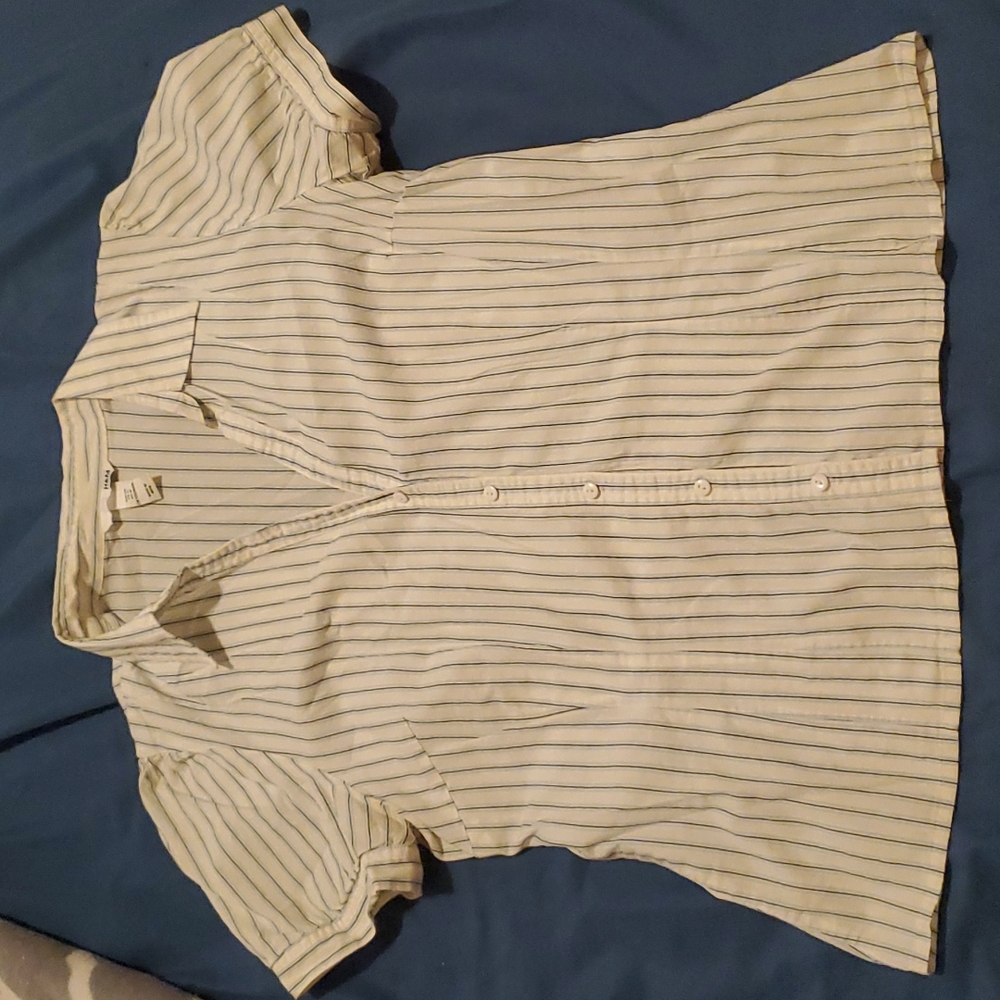 H&M striped short sleeve button front shirt
